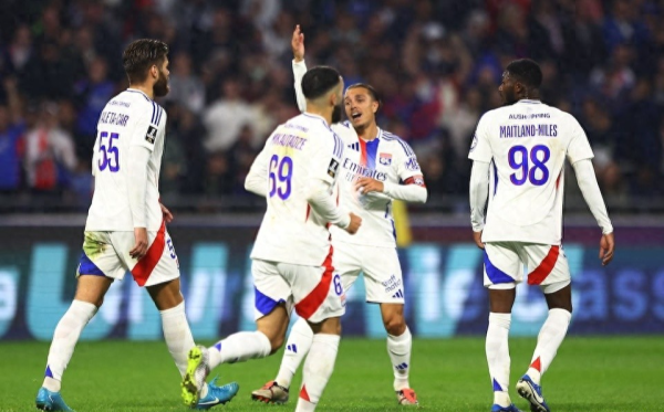 华生证券 英媒: 里昂被法甲强行降级, 英超球队趁机“抄底”